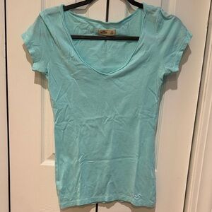Hollister Women's Aqua Short Sleeve Tee